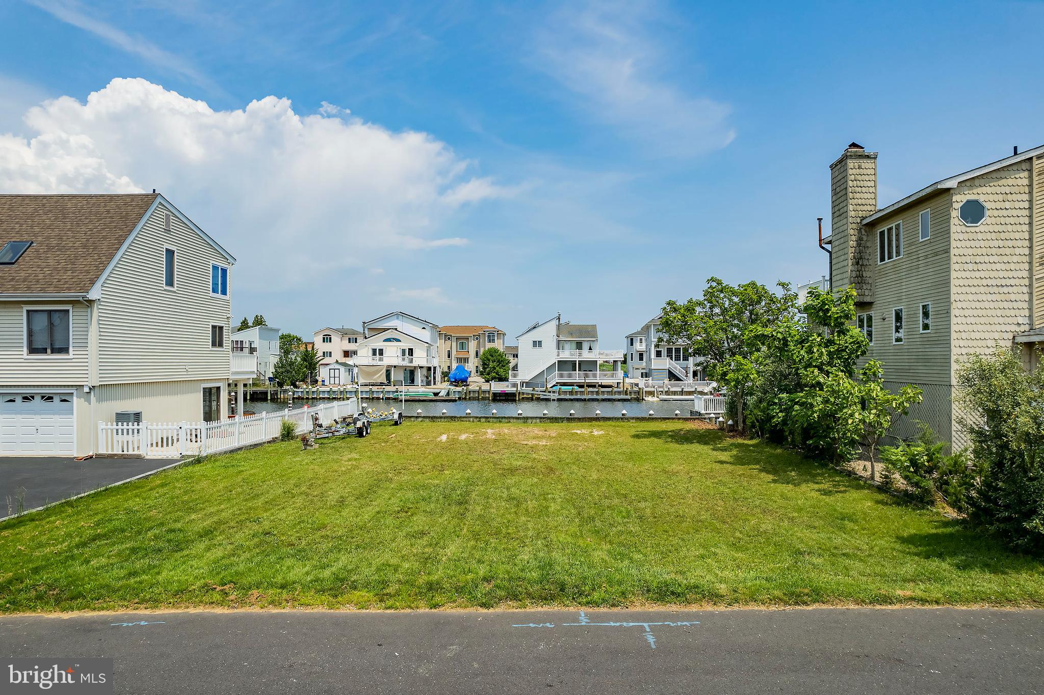 33 Maryland Road Tuckerton, NJ 08087 - Photo 1 of 22 Front