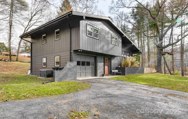 $550,000 | 98 Brightwater Heights Drive, Hendersonville, NC 28791