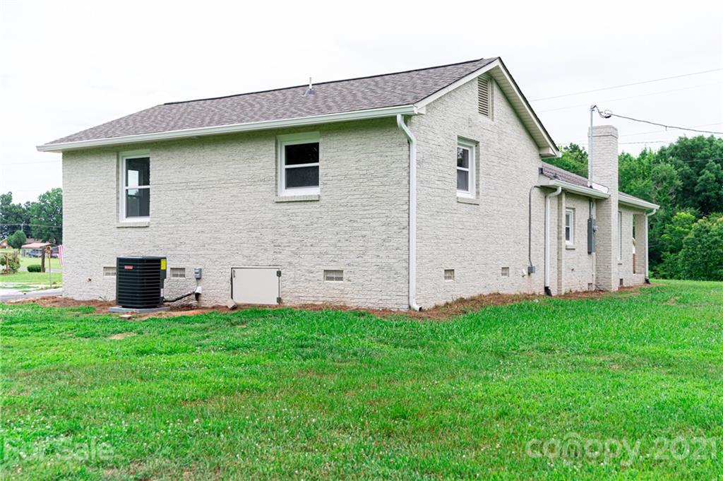 1430 Hart Road Woodleaf, NC 27054 - Photo 28 of 35 Gallery Image 28