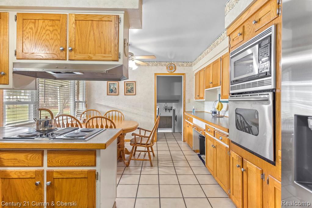 5418 Calkins Road Flint, MI 48532 - Photo 21 of 28