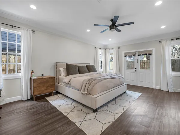 $3,850 | 403 East 25th Street, Houston, TX 77008