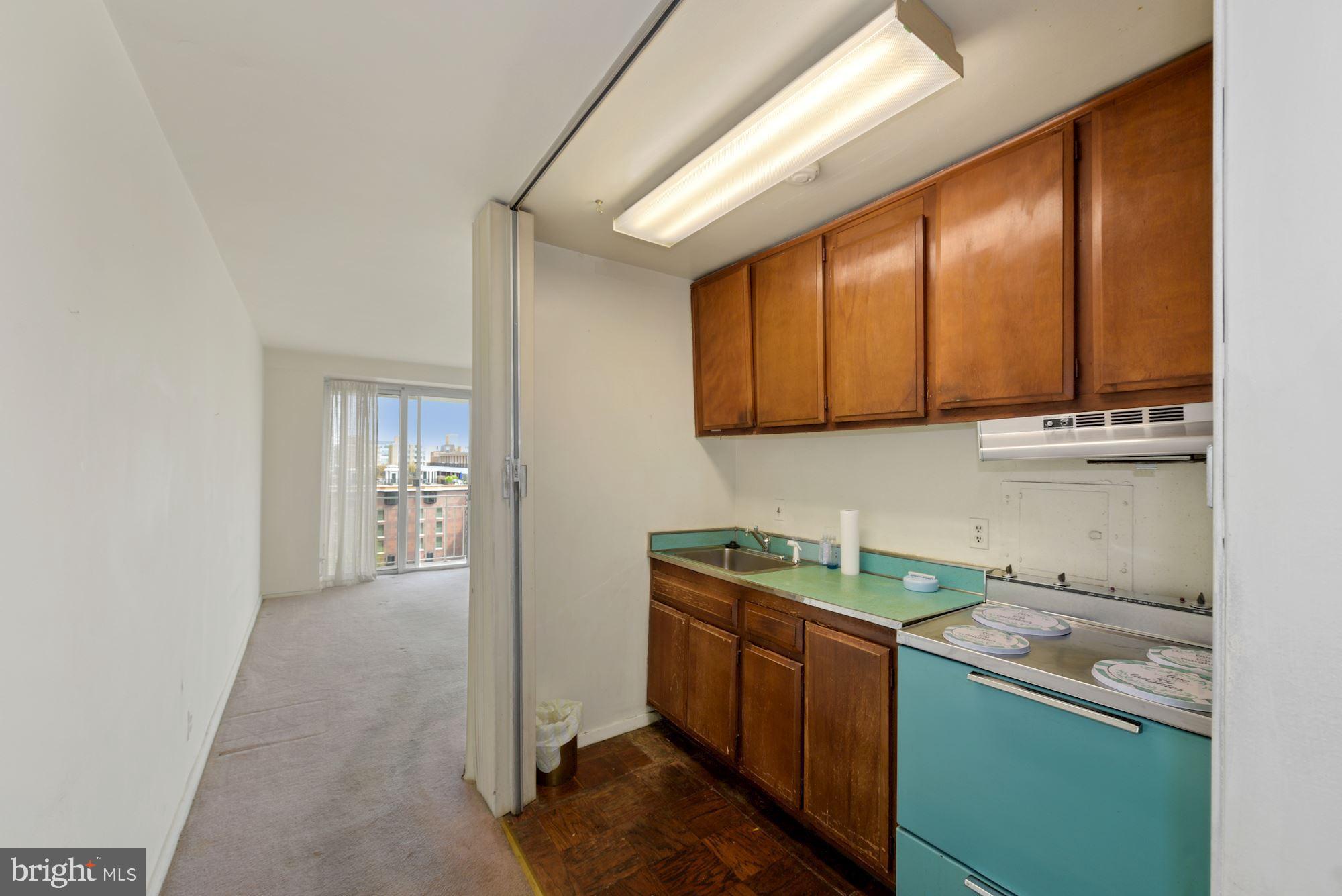 1425 4th Street Southwest, Unit A616 Washington, DC 20024 - Photo 14 of 25 Kitcen