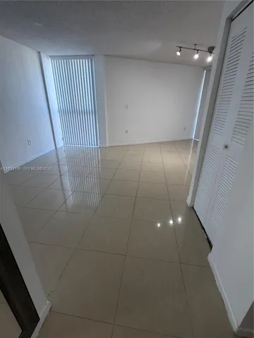 $259,900 | 7075 Northwest 186th Street, Unit C409, Hialeah, FL 33015