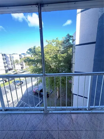 $259,900 | 7075 Northwest 186th Street, Unit C409, Hialeah, FL 33015