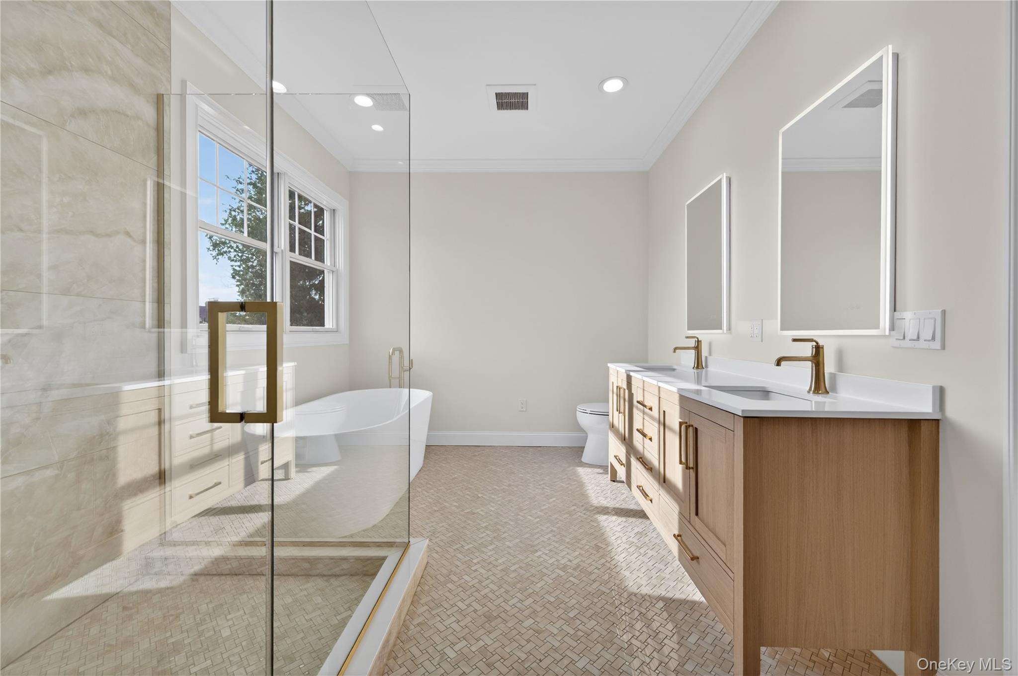 229 Brixton Road Garden City, NY 11530 - Photo 25 of 40