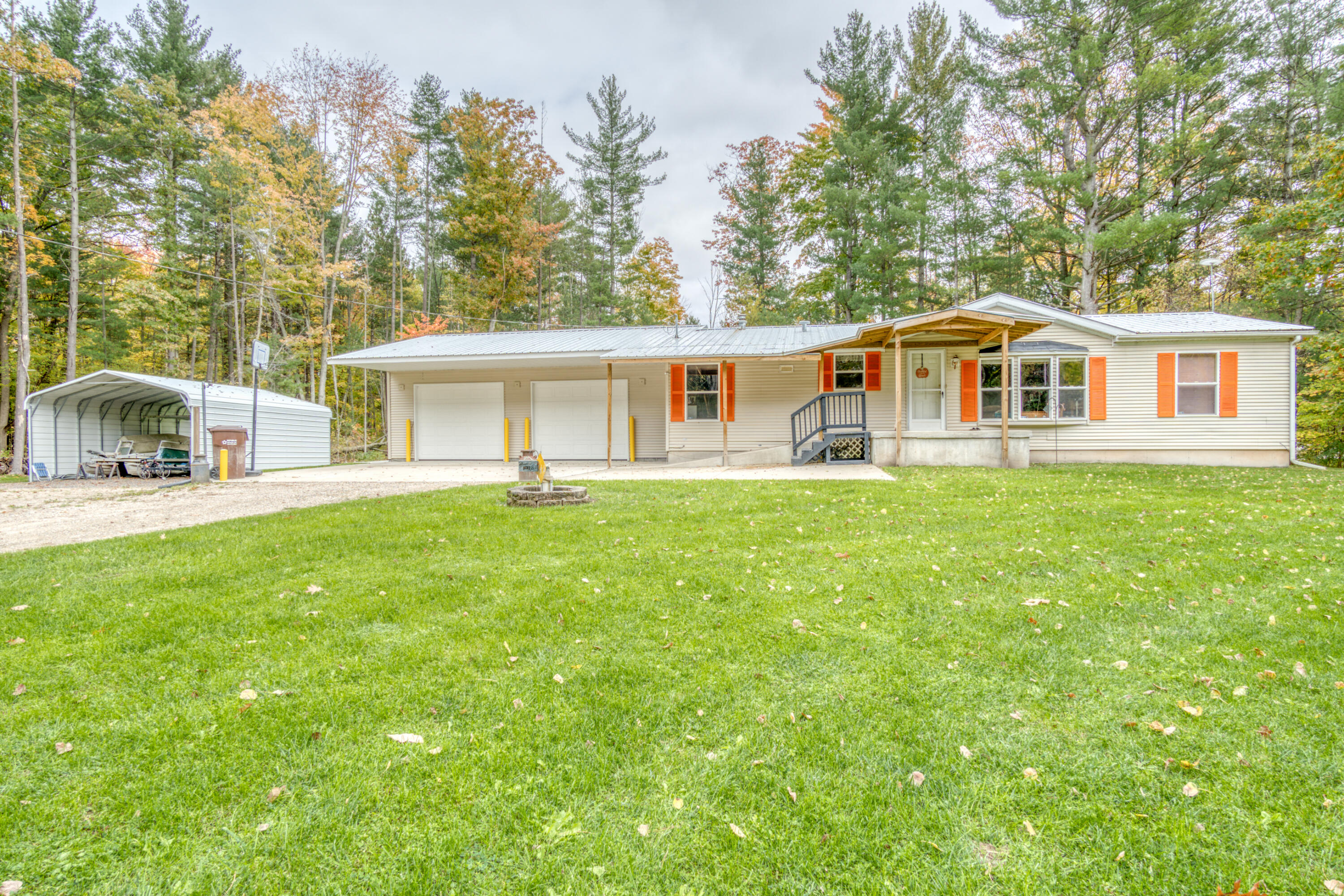 1223 South Shearer Road Gladwin, MI 48624 - Photo 1 of 35 DSC08444_2