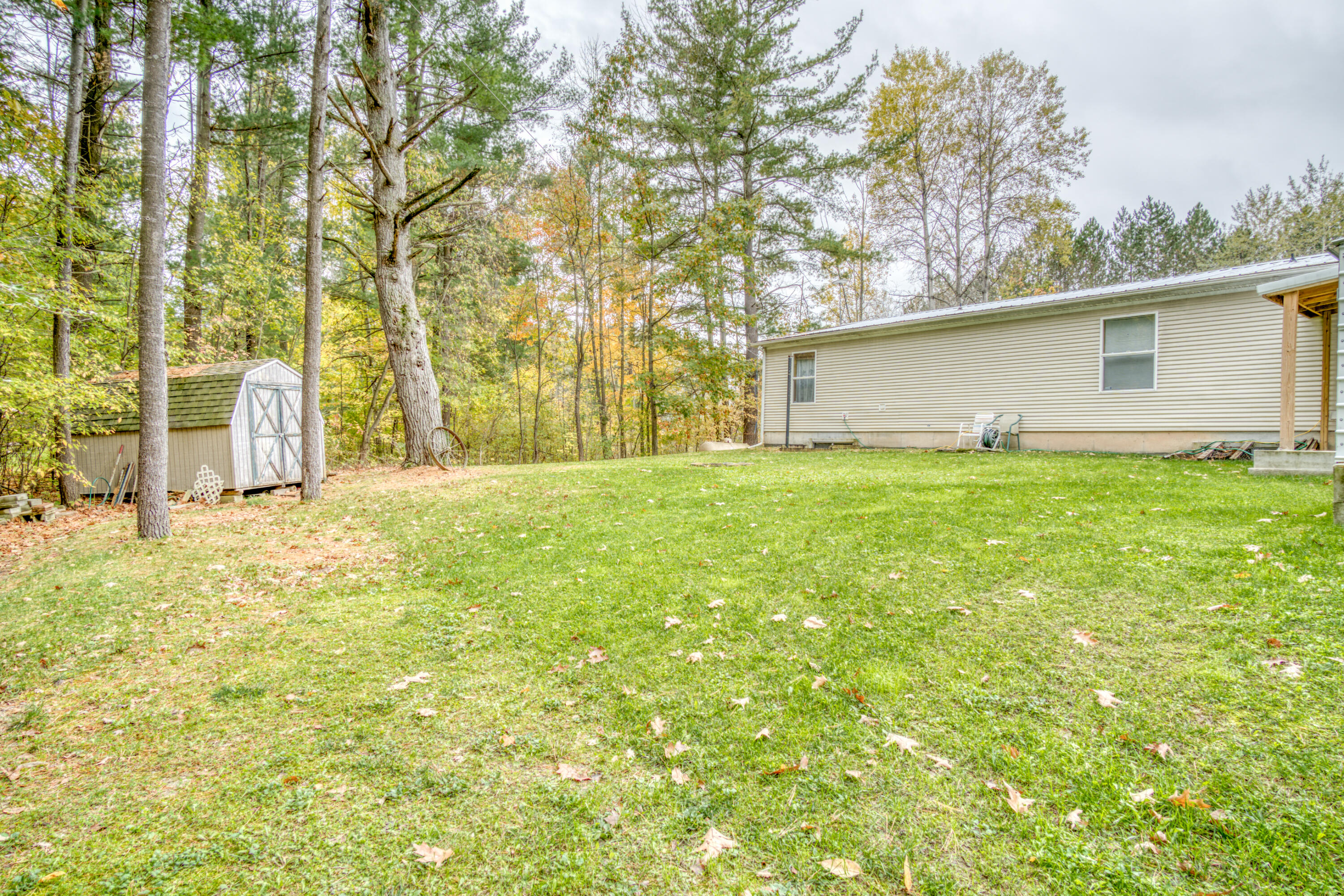 1223 South Shearer Road Gladwin, MI 48624 - Photo 12 of 35 DSC08466_6
