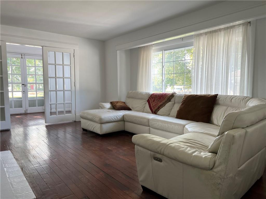 1211 Freeport Road Natrona Heights, PA 15065 - Photo 7 of 22 Gallery Image 7
