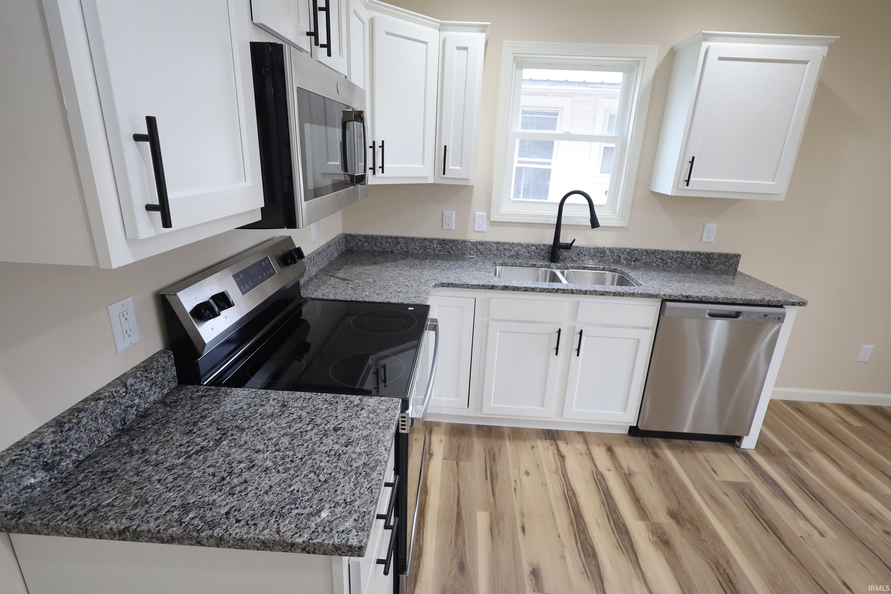 1626 Howell Street Fort Wayne, IN 46808 - Photo 4 of 32