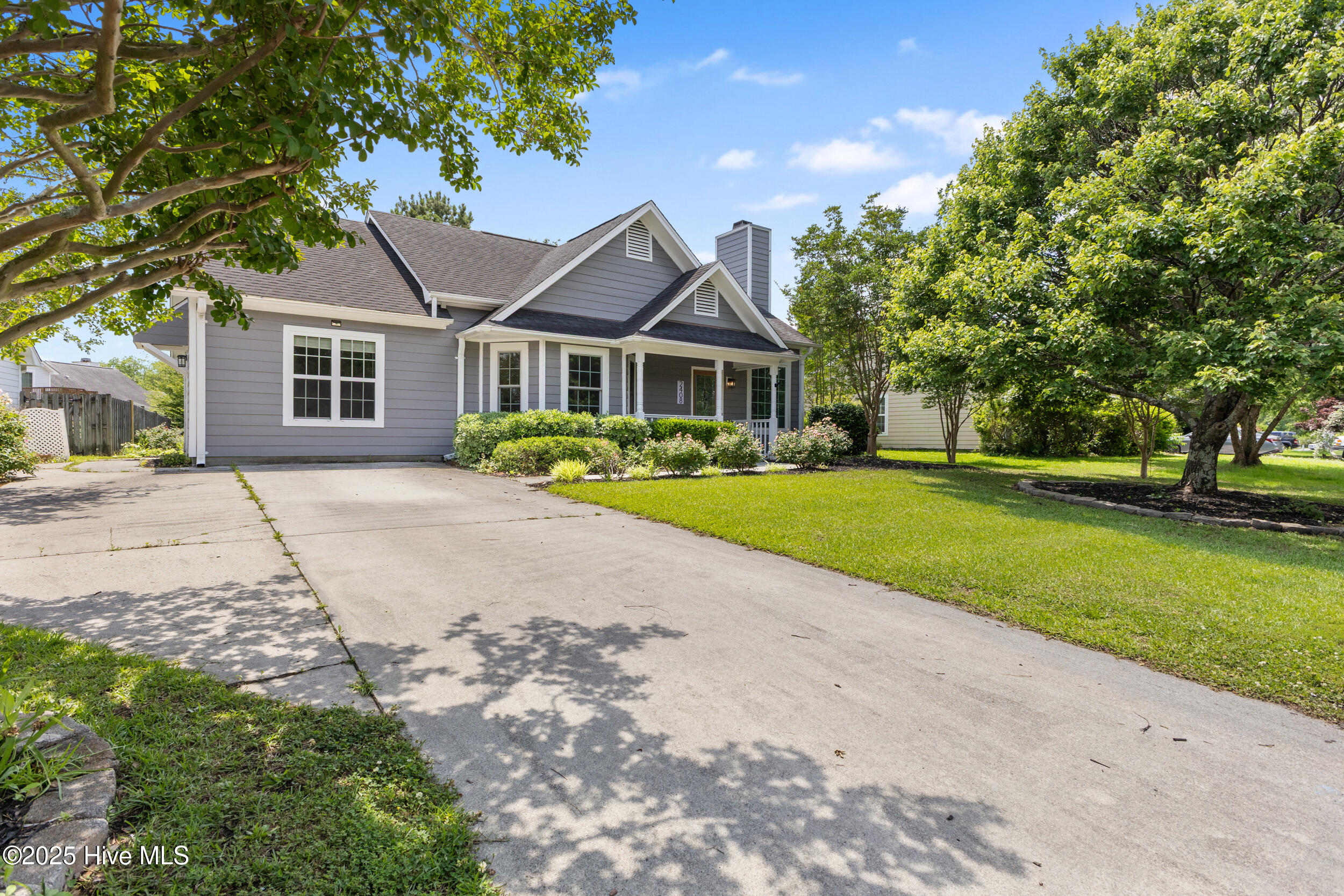 2408 Sapling Circle Wilmington, NC 28411 - Photo 2 of 38 2_501a3675