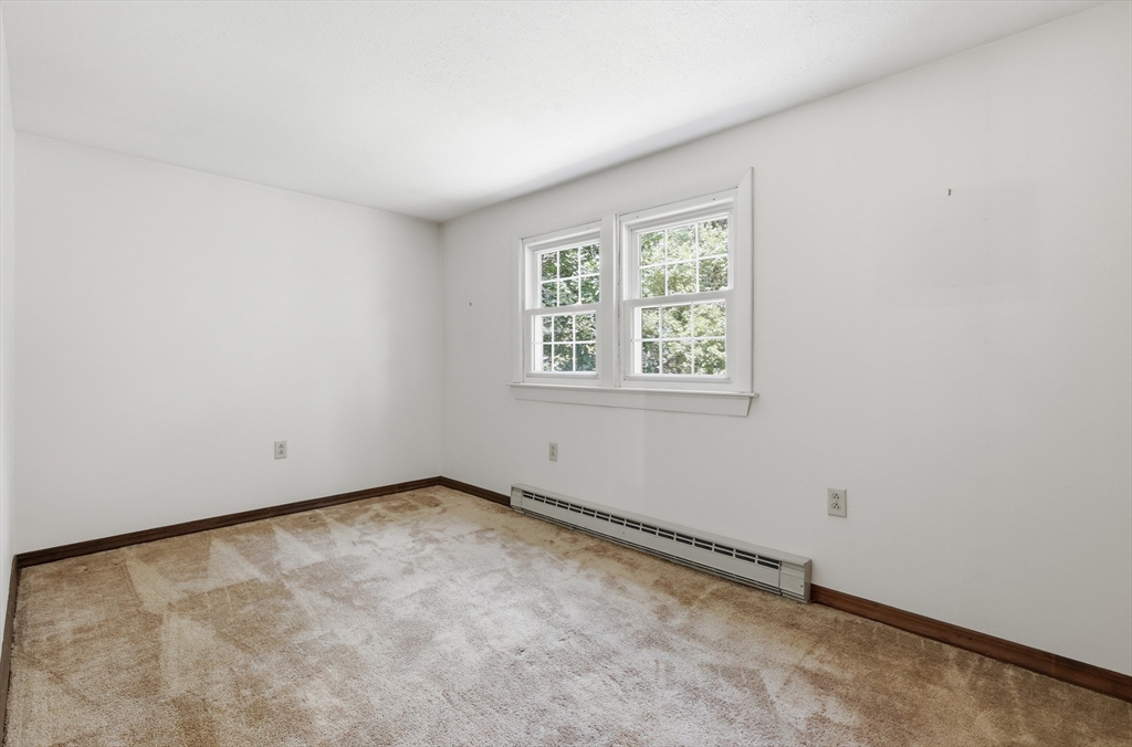 12 Hemlock Road Westford, MA 01886 - Photo 23 of 37