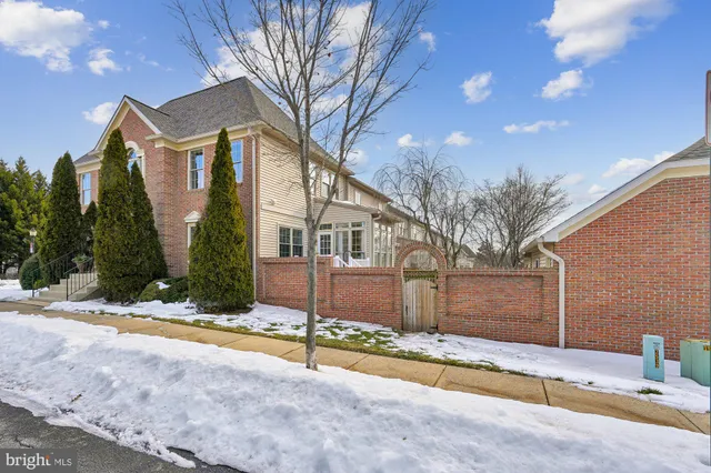 $514,900 | 2539 Waterside Drive, Frederick, MD 21701