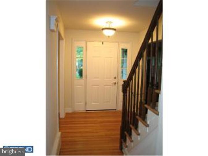 2173 Colony Road Jamison, PA 18929 - Photo 6 of 6 Foyer
