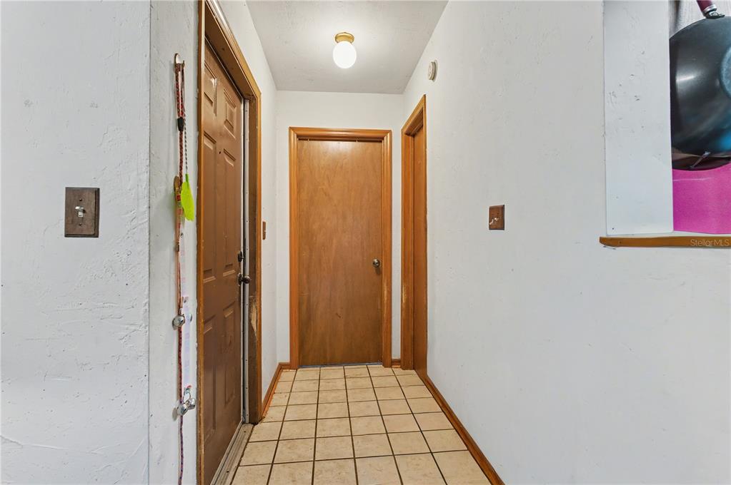 5727 Southwest 10th Place Gainesville, FL 32607 - Photo 9 of 20