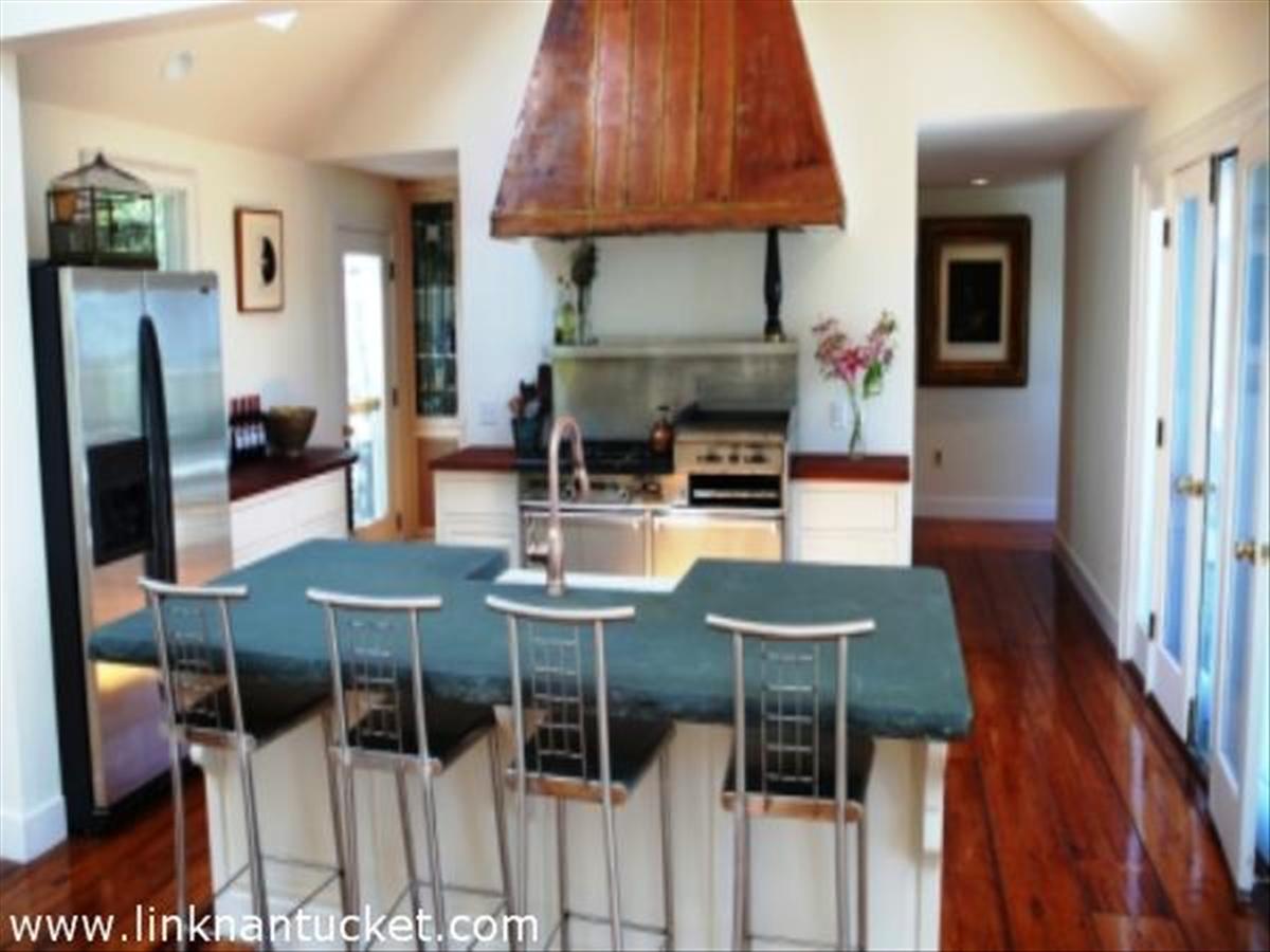 24 Almanack Pond Road Nantucket, MA 02554 - Photo 2 of 15 Gallery Image 2