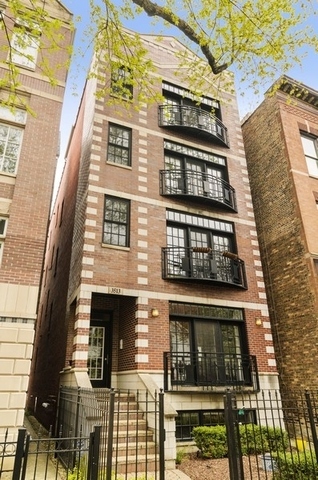 Undisclosed Address Chicago, IL 60657 - Photo 1 of 1 front view of a building