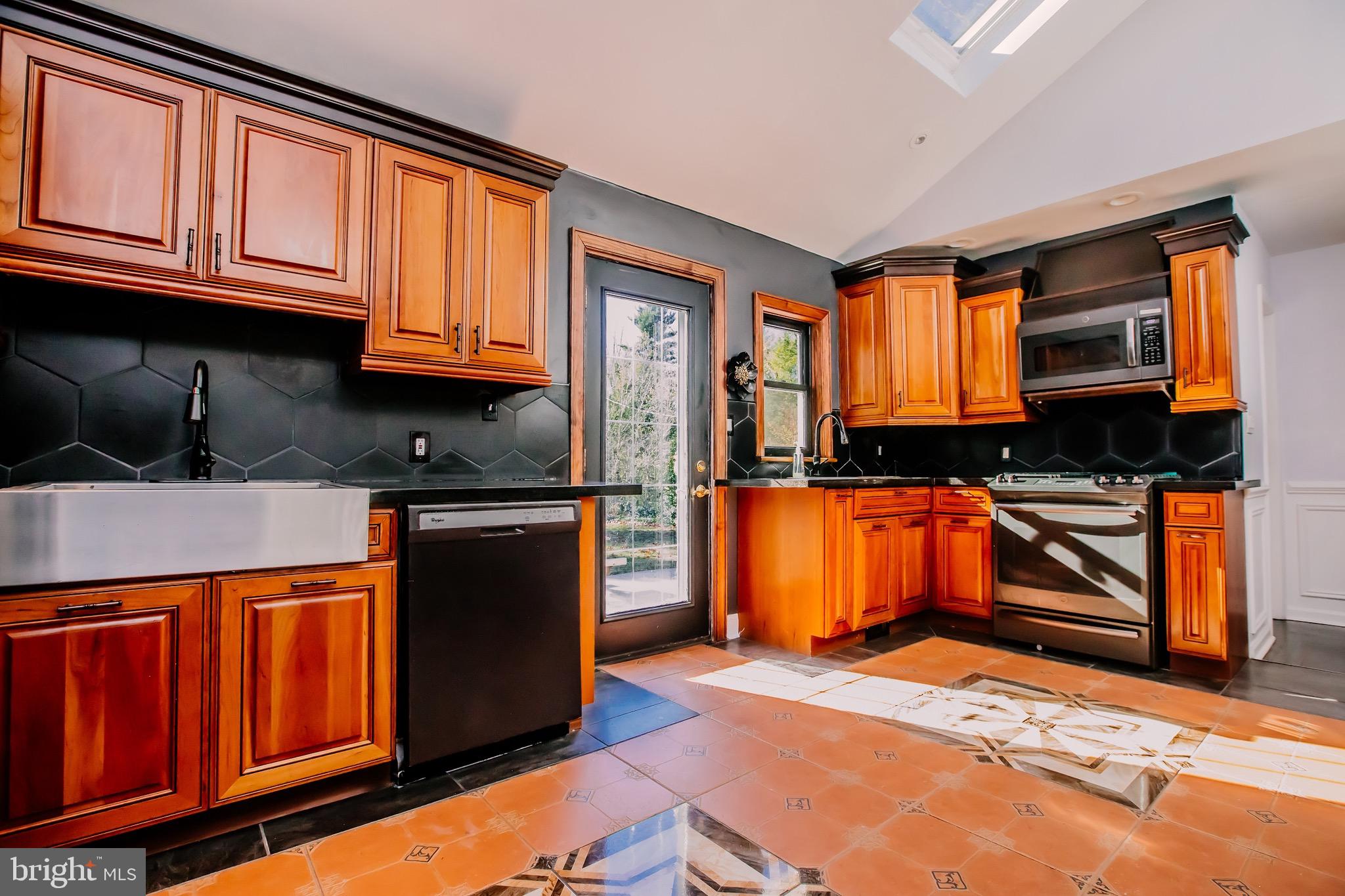 5 Kenmore Road Yardley, PA 19067 - Photo 2 of 59 Gallery Image 2