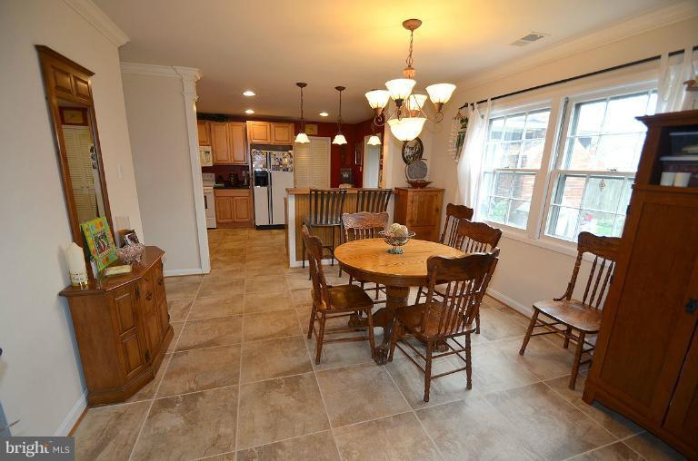 1697 Tarleton Way Crofton, MD 21114 - Photo 5 of 13 Dining Room