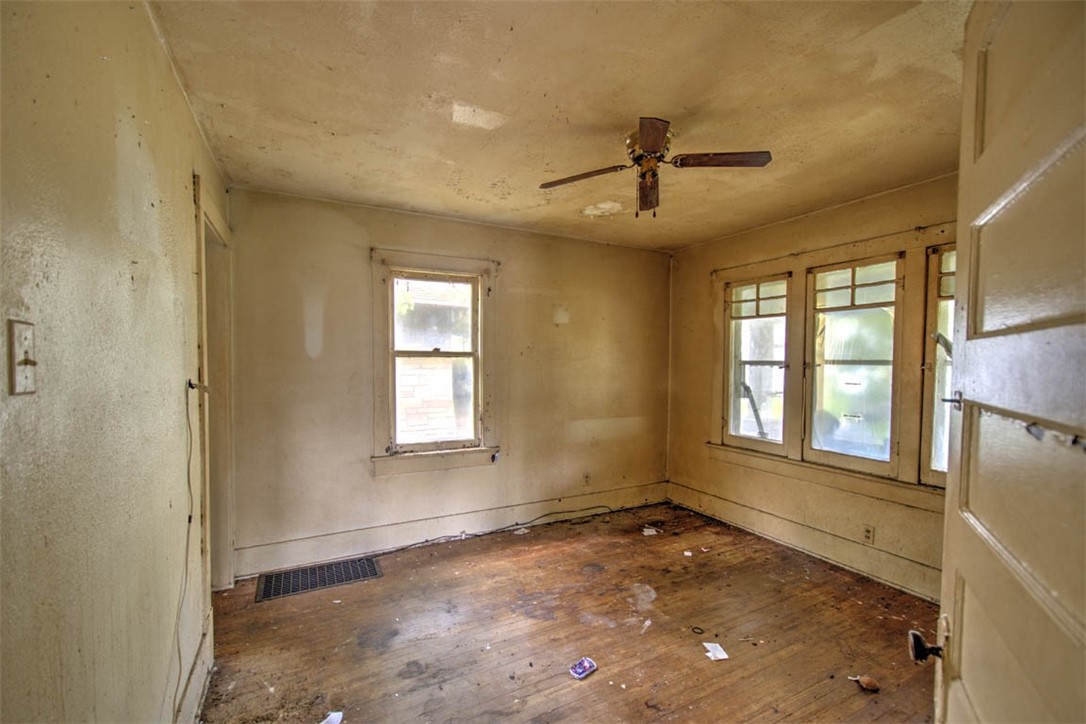 228 Home Avenue Decatur, IL 62522 - Photo 7 of 11 Gallery Image 7