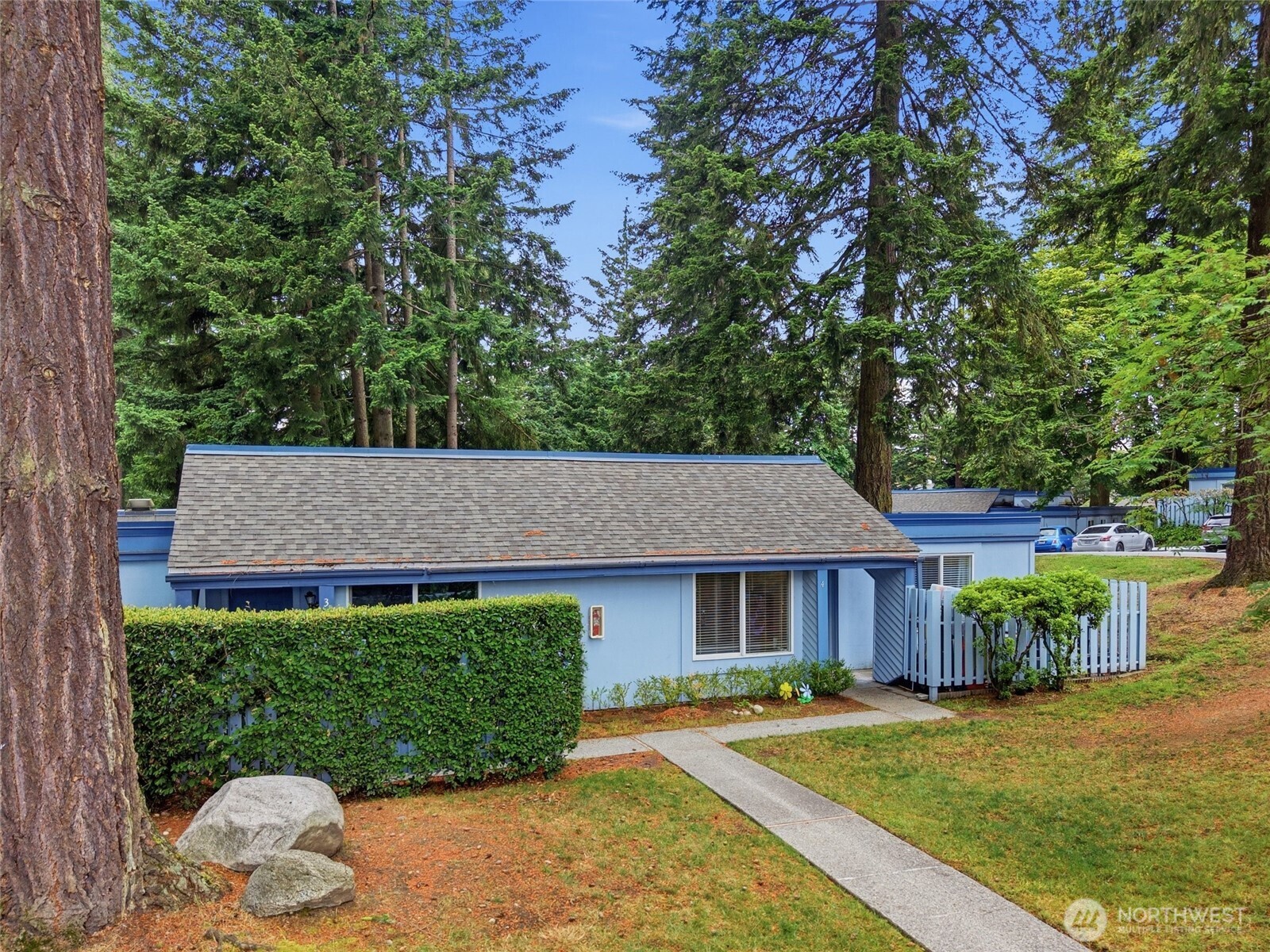 4308 Northeast Sunset Boulevard, Unit V3 Renton, WA 98059 - Photo 2 of 35