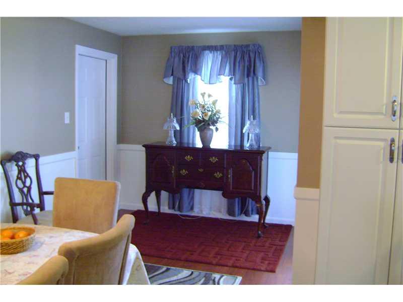 959 Harper Road Crescent, PA 15046 - Photo 14 of 24 Dining Room.