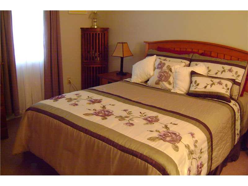 959 Harper Road Crescent, PA 15046 - Photo 16 of 24 Bedroom. Main level bedroom.