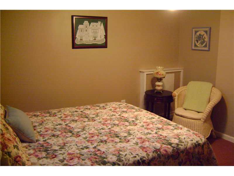 959 Harper Road Crescent, PA 15046 - Photo 18 of 24 Bedroom. Lower level bedroom.