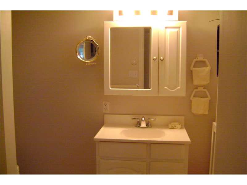959 Harper Road Crescent, PA 15046 - Photo 21 of 24 Full Bath. Lower level bath.