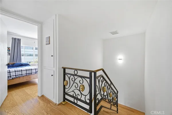 $720,000 | 5477 Nestle Avenue, Unit 11, Tarzana, CA 91356