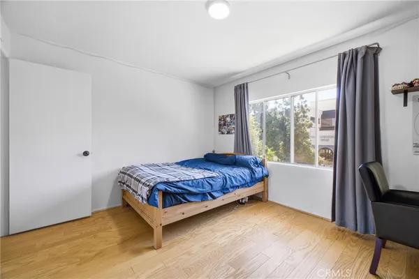 $720,000 | 5477 Nestle Avenue, Unit 11, Tarzana, CA 91356