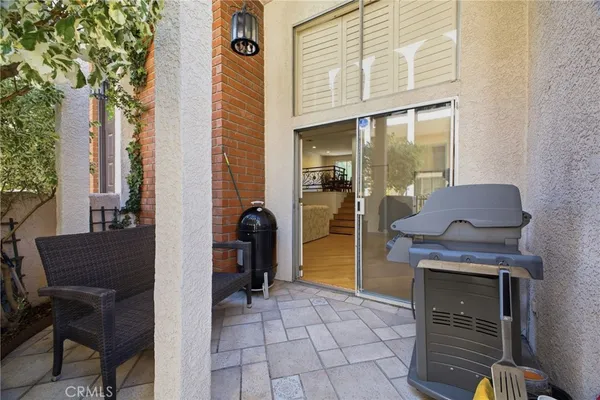 $720,000 | 5477 Nestle Avenue, Unit 11, Tarzana, CA 91356