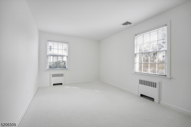 37 Evergreen Road Summit, NJ 07901 - Photo 13 of 28 an empty room with windows