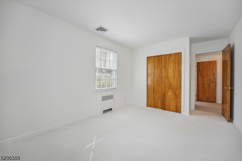 37 Evergreen Road Summit, NJ 07901 - Photo 14 of 28 an empty room with windows