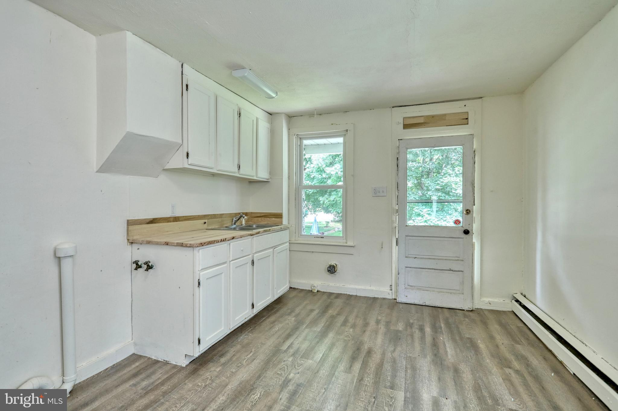 59 South East Street Spring Grove, PA 17362 - Photo 21 of 32