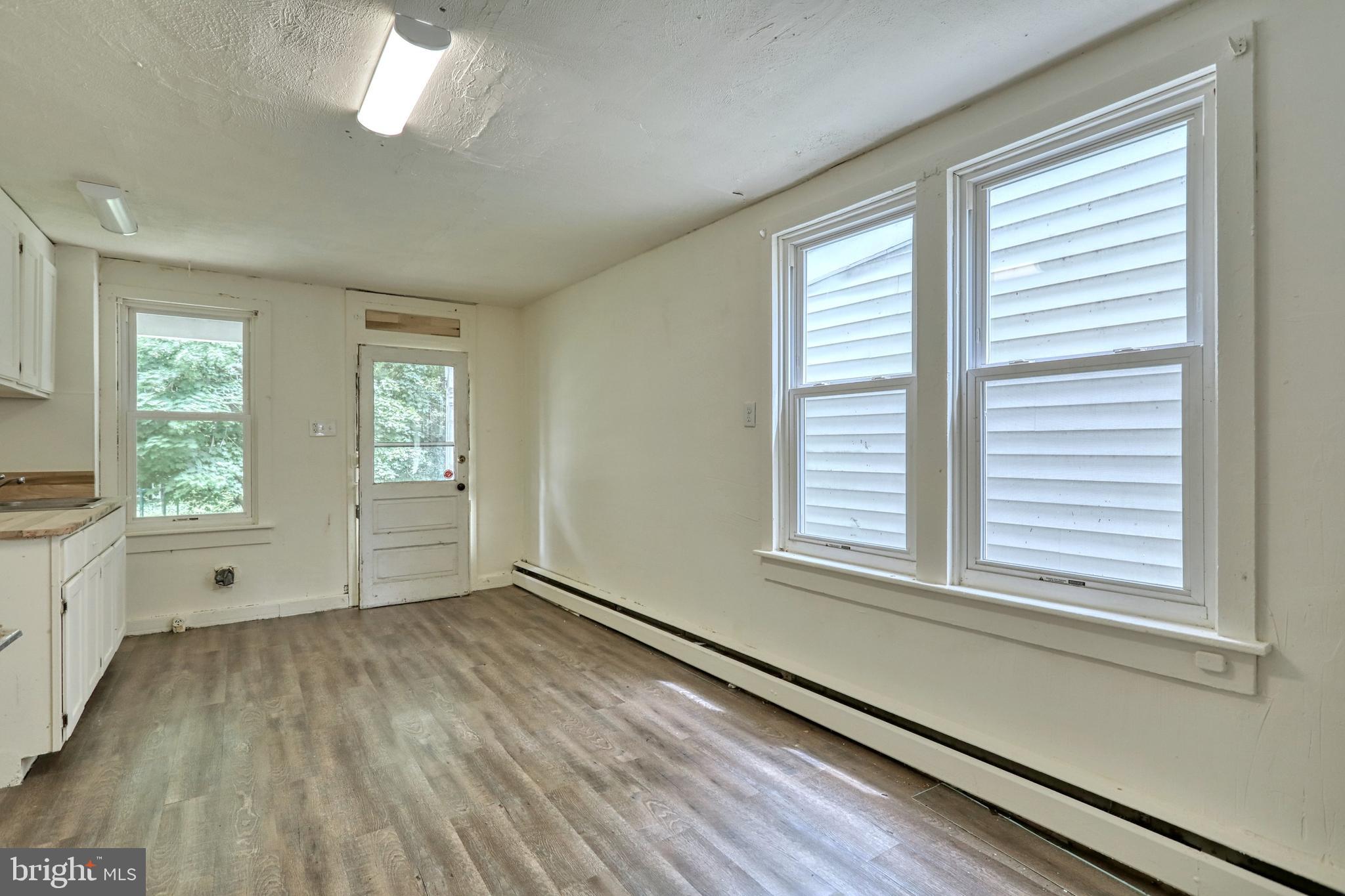 59 South East Street Spring Grove, PA 17362 - Photo 23 of 32
