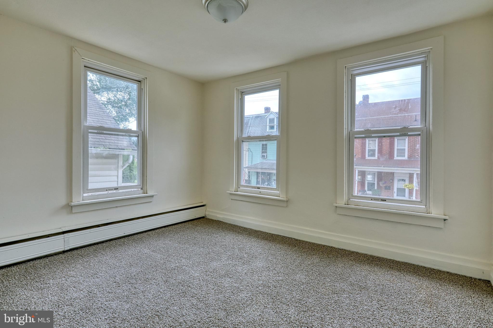 59 South East Street Spring Grove, PA 17362 - Photo 26 of 32