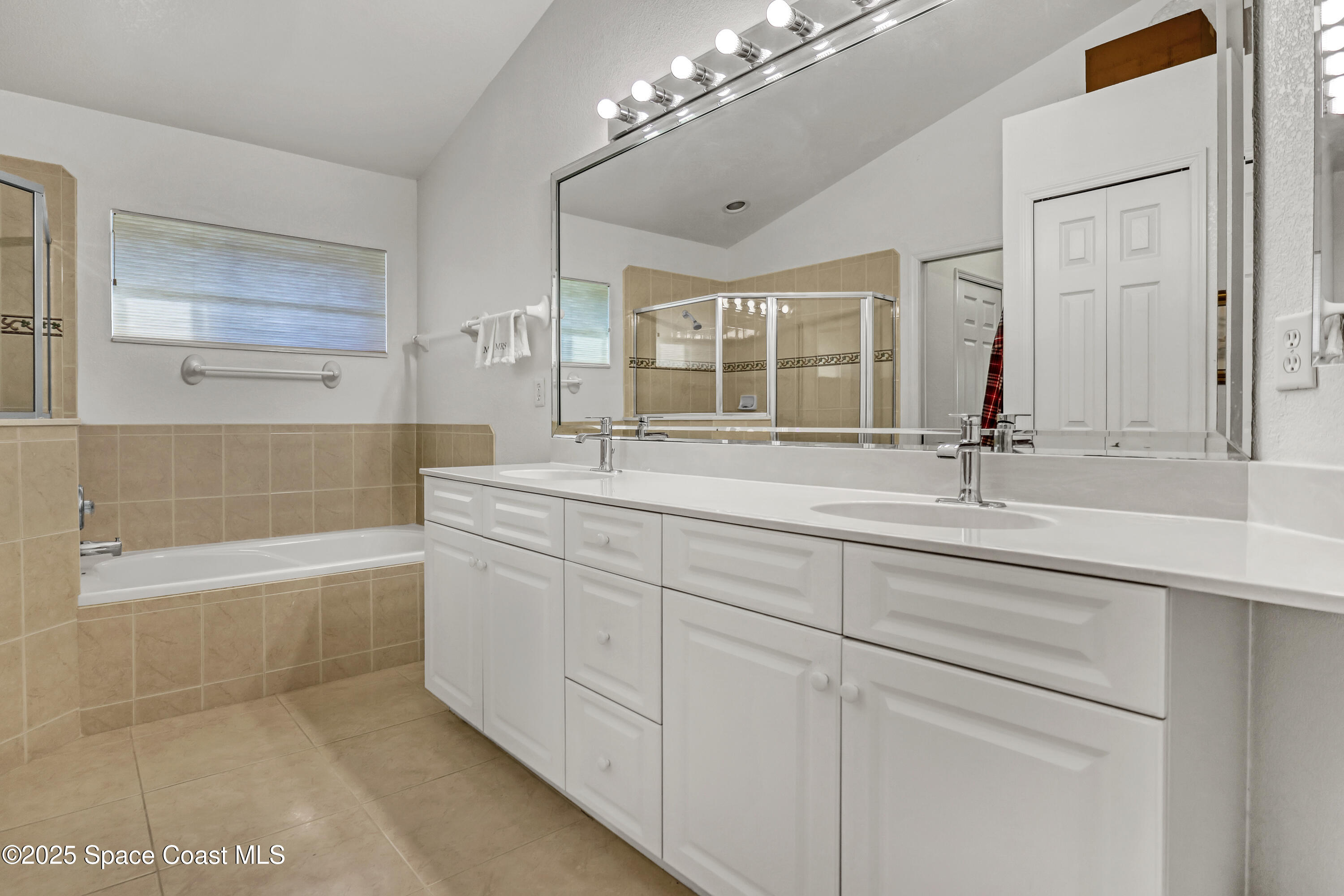 4271 Timothy Drive Merritt Island, FL 32953 - Photo 19 of 49 Master Bathroom