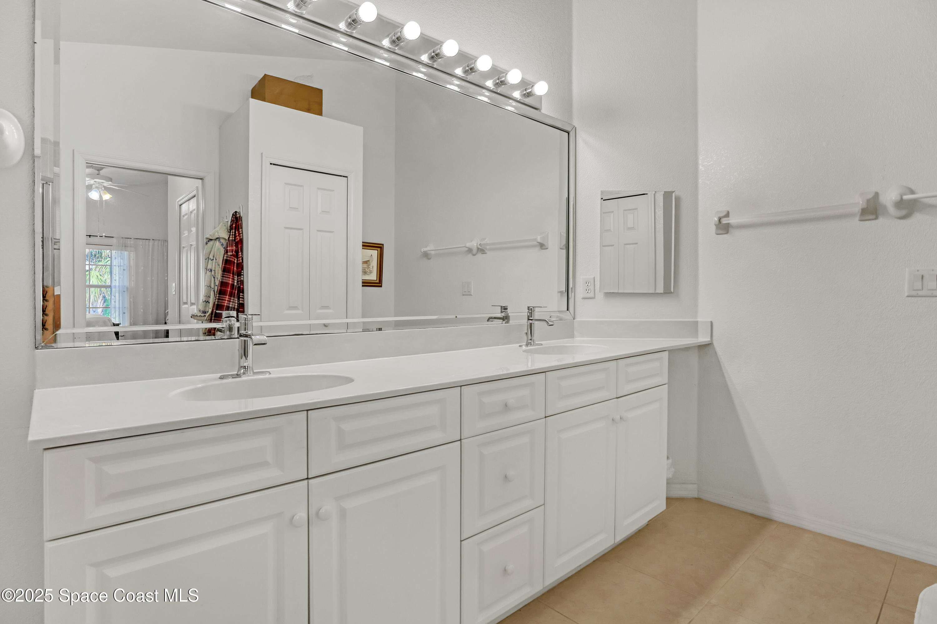 4271 Timothy Drive Merritt Island, FL 32953 - Photo 21 of 49 Master Bathroom