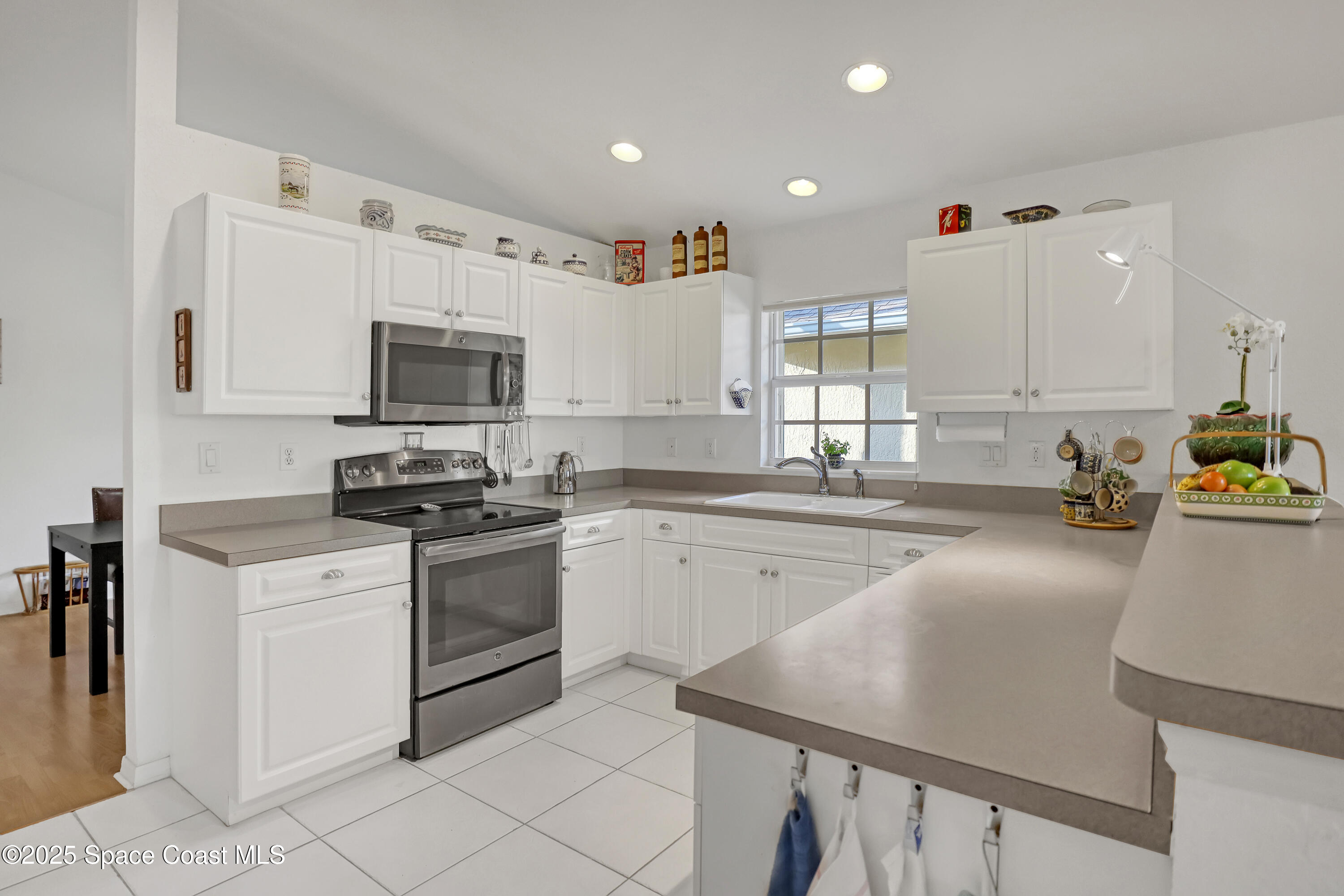 4271 Timothy Drive Merritt Island, FL 32953 - Photo 10 of 49 Stainless Appliances
