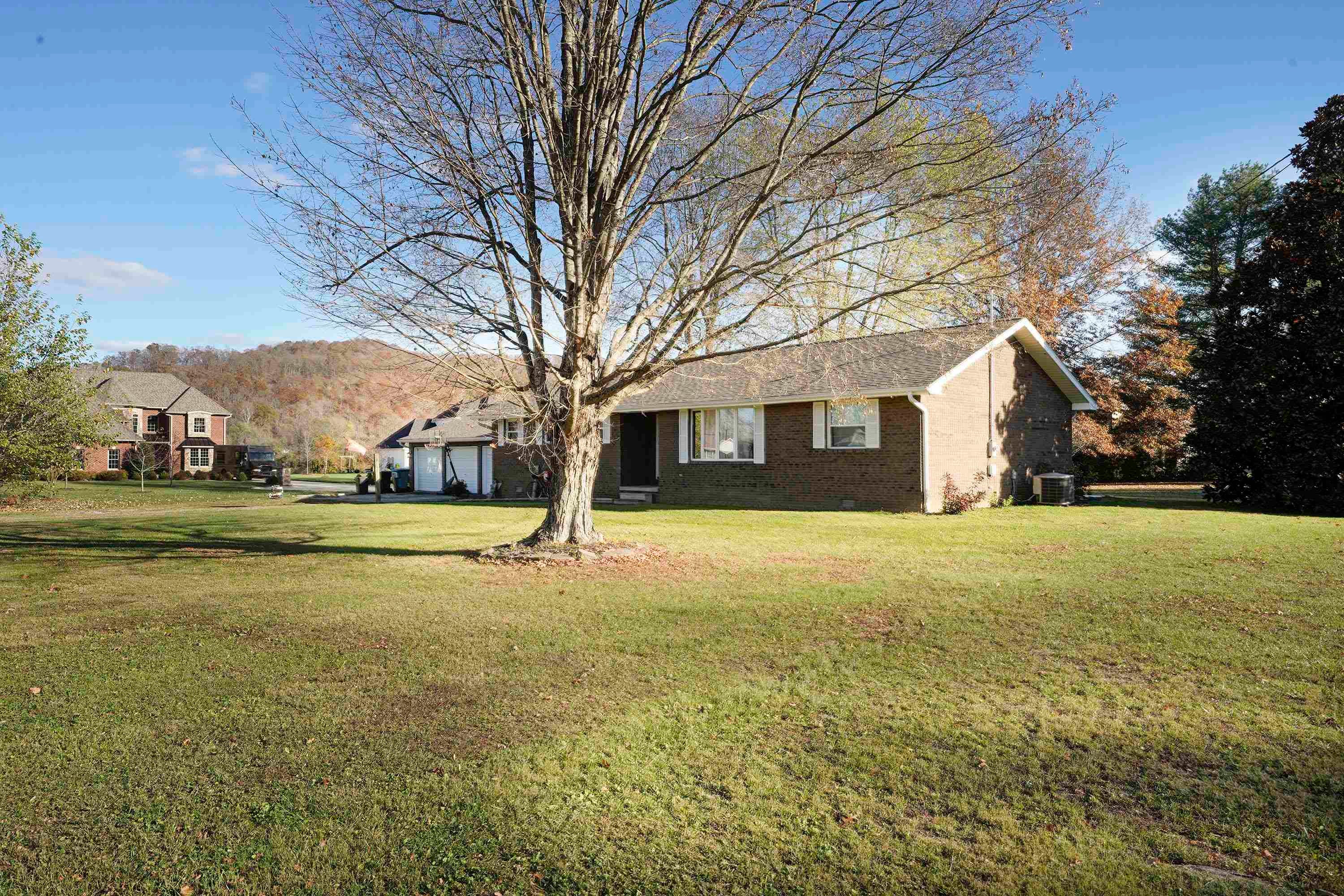 10 Christy Lane Winfield, WV 25213 - Photo 1 of 19 Gallery Image 1