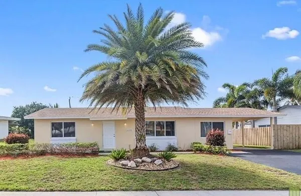 $2,600 | 4330 Northwest 10th Street, Coconut Creek, FL 33066