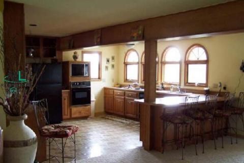 985 Riley Center Road Memphis, MI 48041 - Photo 6 of 9 703826-5.JPG