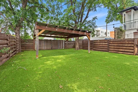 $4,500 | 2704 East 4th Street, Austin, TX 78702