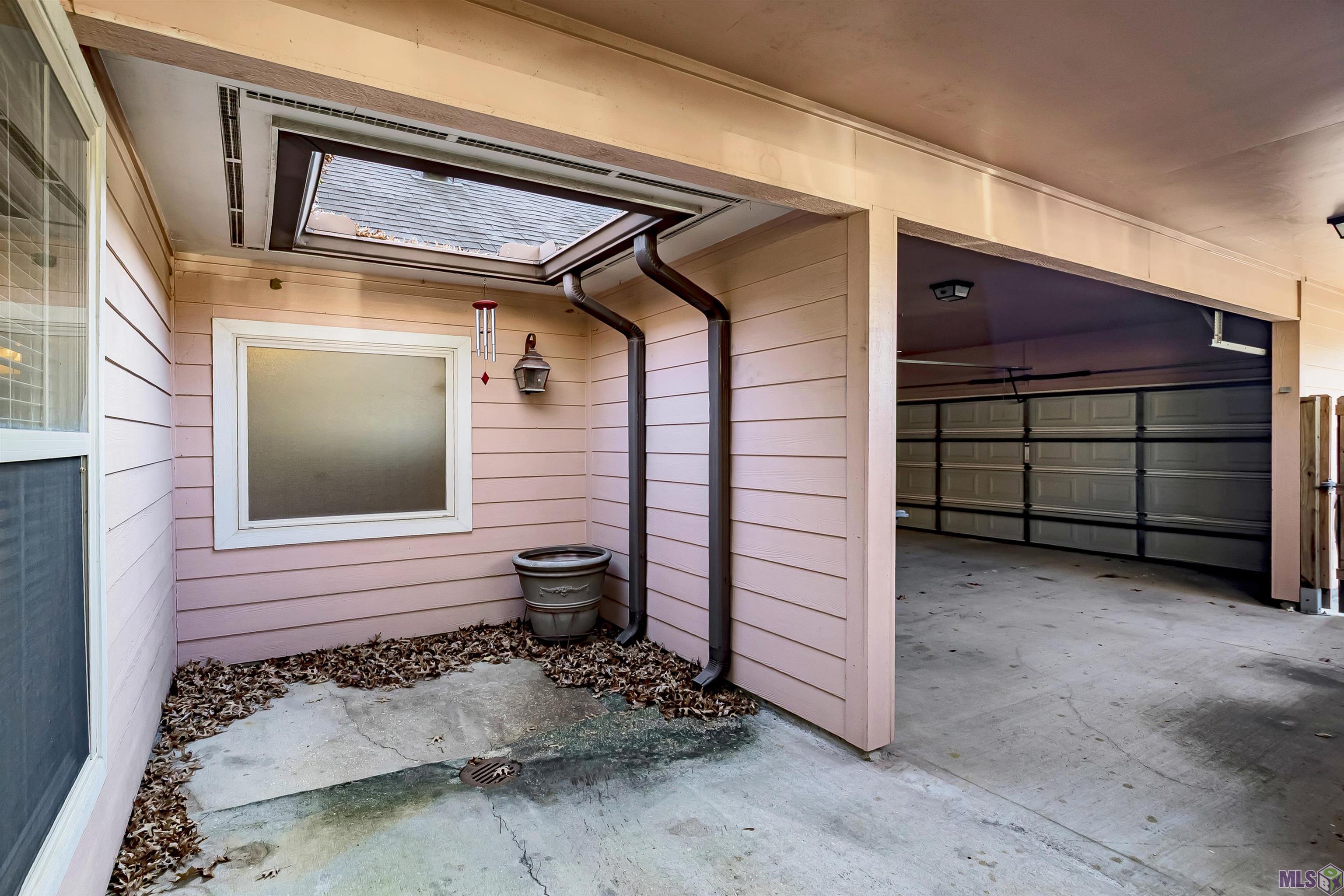 11110 Boardwalk Drive, Unit 36 Baton Rouge, LA 70816 - Photo 2 of 9