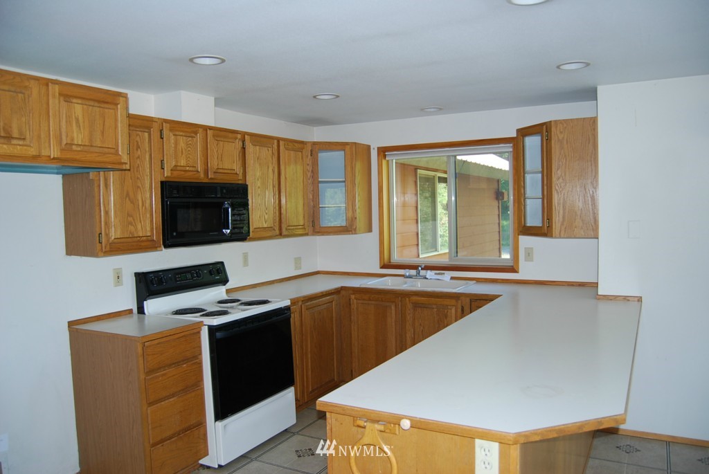 6610 Upper Peoh Point Road Cle Elum, WA 98922 - Photo 8 of 16 Gallery Image 8