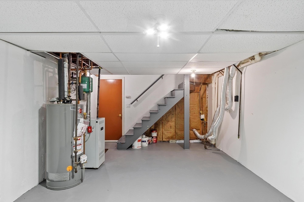 1 Perry Avenue, Unit 1 Lawrence, MA 01841 - Photo 24 of 35