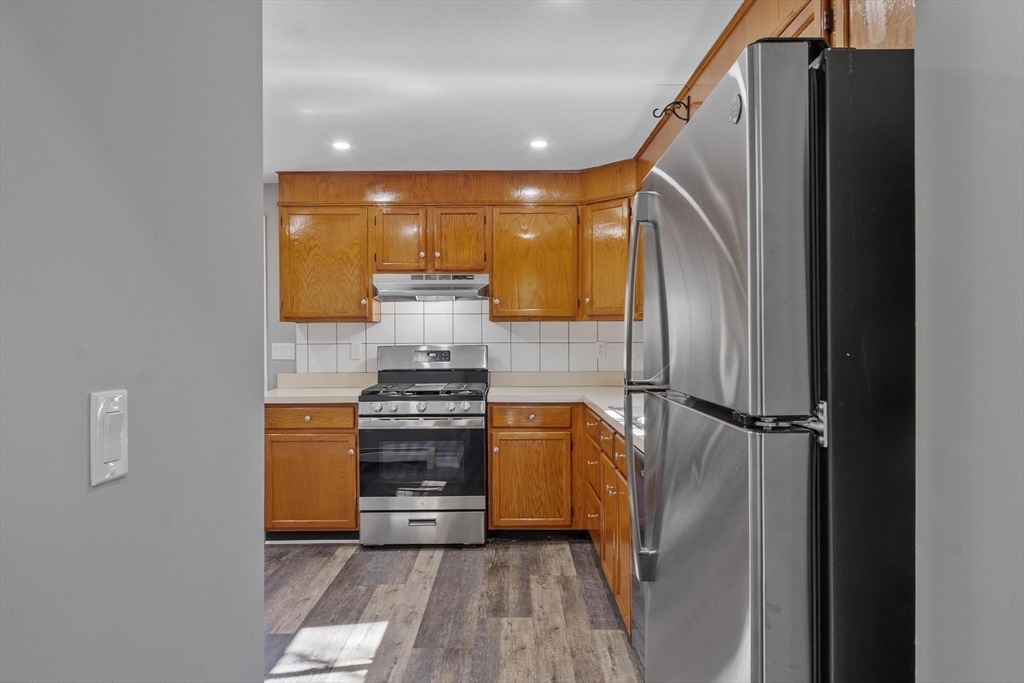 1 Perry Avenue, Unit 1 Lawrence, MA 01841 - Photo 9 of 35