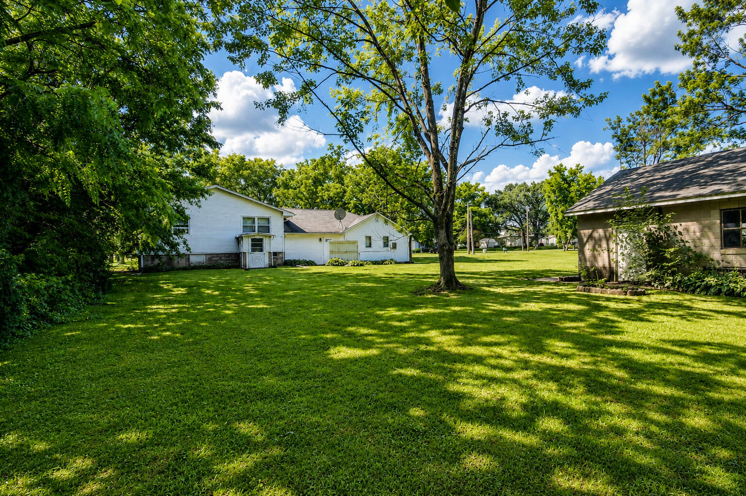 301 West Wilson Street Hebron, IN 46341 - Photo 5 of 23 1537x1023