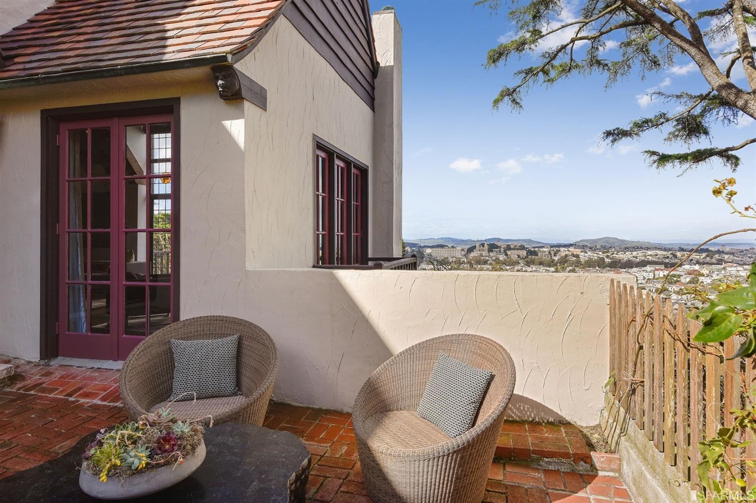 144 Belgrave Avenue San Francisco, CA 94117 - Photo 12 of 88