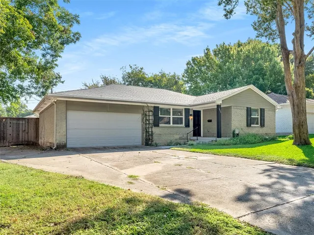 $365,000 | 2342 Fenestra Drive, Dallas, TX 75228